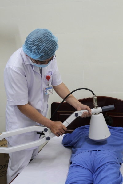 ĐIỀU TRỊ BẰNG S&Oacute;NG NGẮN