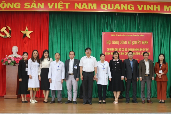 Chi bộ cơ sở Bệnh viện Phục hồi chức năng L&acirc;m Đồng trở th&agrave;nh Đảng bộ cơ sở